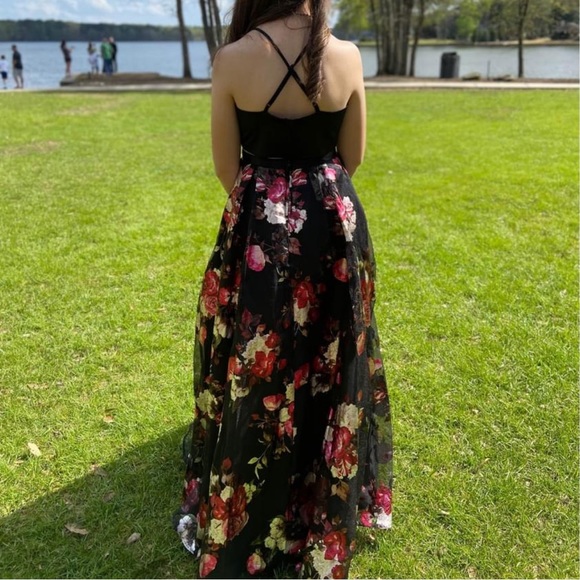 Crystal Doll prom dress with black attached bodice and full skirt - Picture 2 of 5